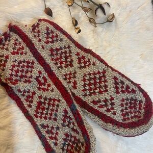 Handmade Knit Earthing Sox with Red and Beige Pattern